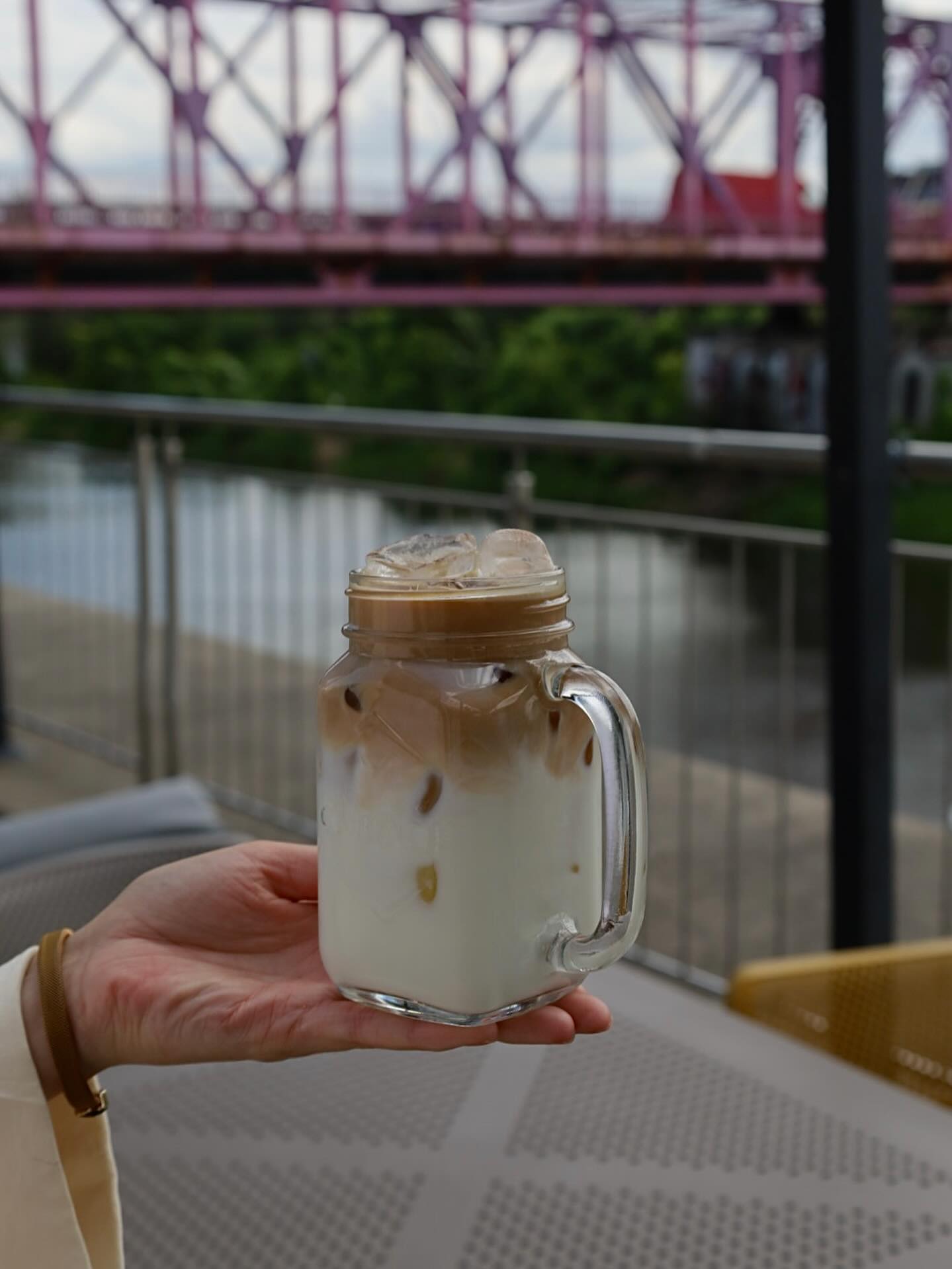 Coś na chwilę, która zostaje dłużej